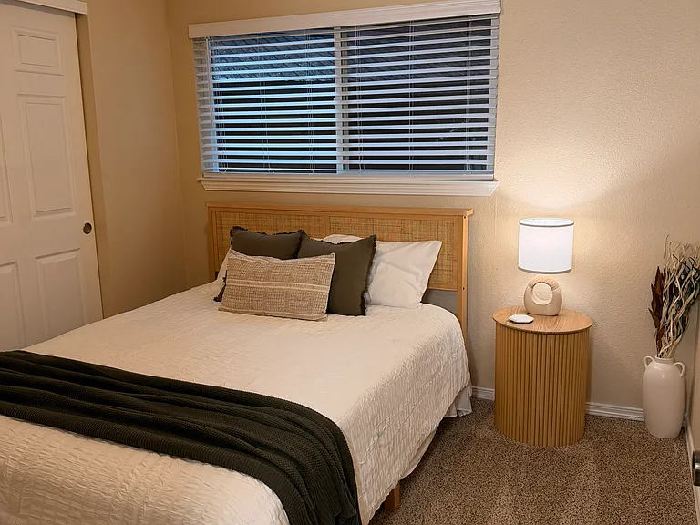Evergreen Garden Apartments — Photo 11