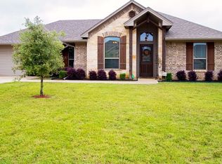 2512 Oasis Dr, Longview, TX 75601