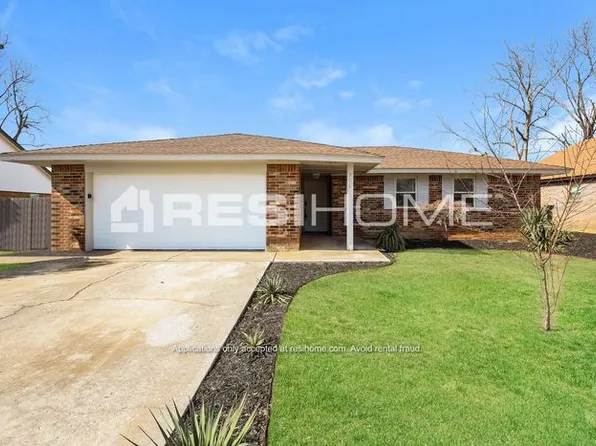 736 Smalley Dr, Norman, OK 73071