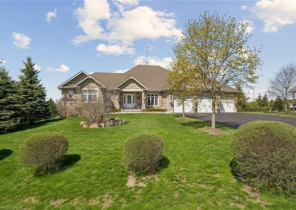 1st image of 10 Brolley Cres