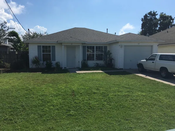 37 Kathleen Dr, Mary Esther, FL 32569