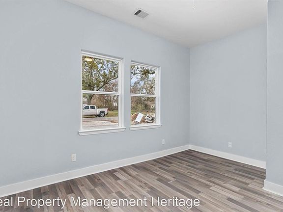4th image of 1010 Junell St #B