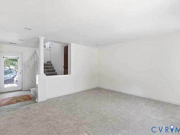 3rd image of 8114 Greystone Cir E