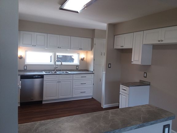 3rd image of 2655 Marda Dr
