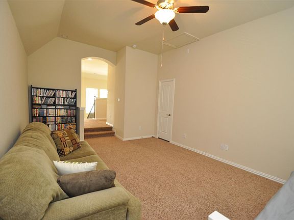 4th image of 28550 Linden Belle Dr