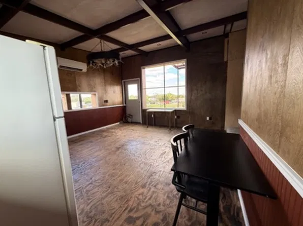 456 Jones Ave #A, Blanco, TX 78606