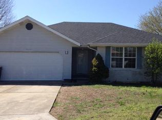 3020 W Melbourne St, Springfield, MO 65810