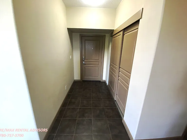 501 Palisades Way #404 — Photo 3