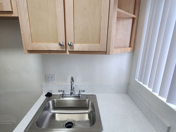 4th image of 10400 S Inglewood Ave APT K