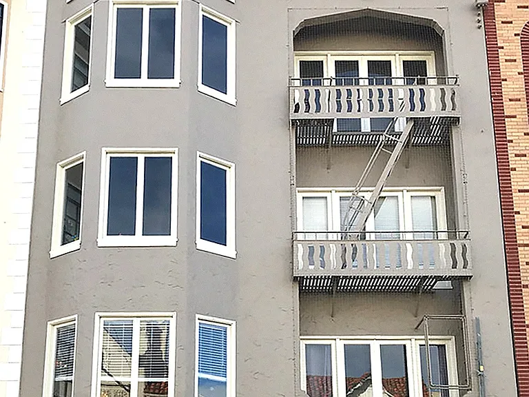 Front view exterior of the apartment building at 1935 Jefferson St, San Francisco, CA 94123, USA