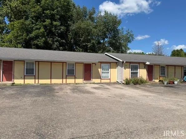 425 E Vine St, Dale, IN 47523