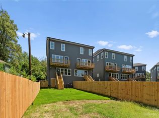 2709 Parkway Ave, Charlotte, NC 28208