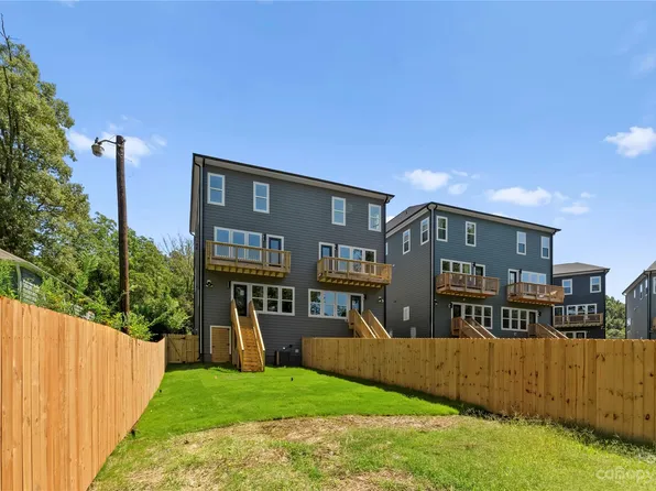2709 Parkway Ave, Charlotte, NC 28208
