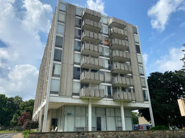 715 W Michigan Ave APT 706, Jackson, MI 49201