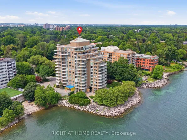 2190 Lakeshore Rd #802, Burlington, ON L7R 4K1