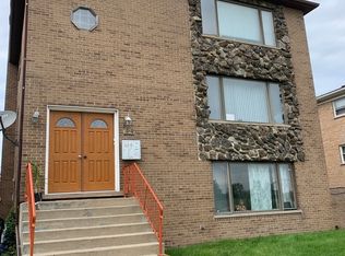 8124 W Dempster St, Niles, IL 60714