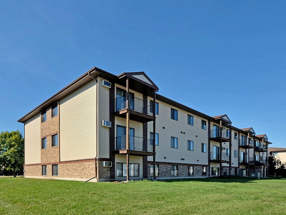Fargo, ND Chestnut Ridge Apartments | Exterior