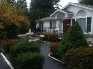 16243 124th Ave NE, Bothell, WA 98011