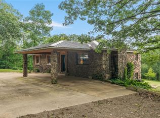 13820 Larue Rd, Mountainburg, AR 72946
