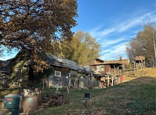 621 E Colorado Ave, Saint Joseph, MO 64504