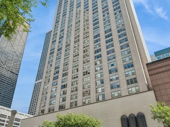777 N Michigan Ave APT 2602, Chicago, IL 60611