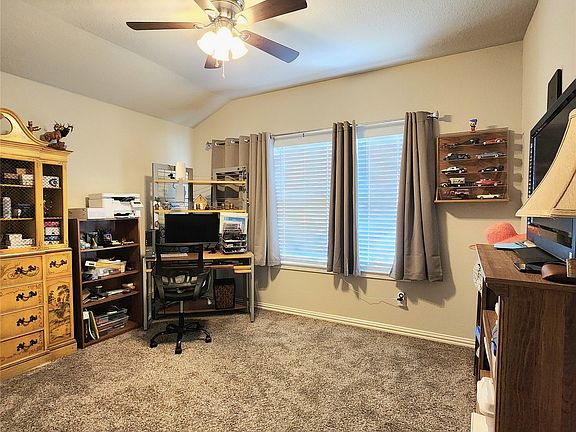 4th image of 2126 Clarion Dr
