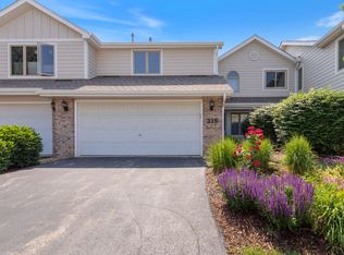 316 Jamatt Ct, Naperville, IL 60540
