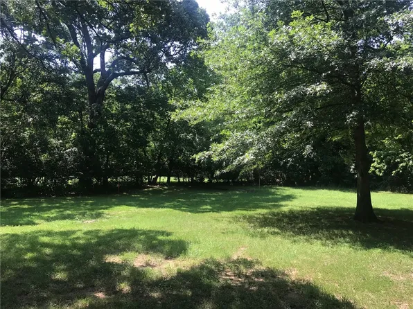 W Hotz Dr #13A, Fayetteville, AR 72701