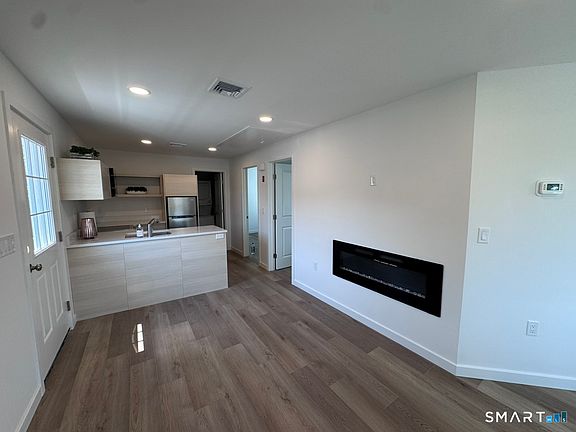 4th image of 36 Merwin Avenue