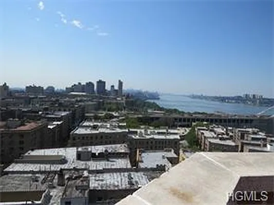 Sold by YCL Real Estate Consulting Group LLC | media 17