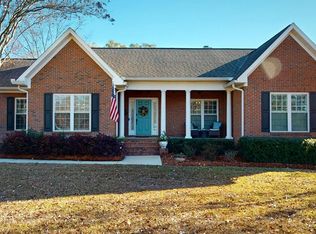 421 Southern Oak Dr, Dothan, AL 36301