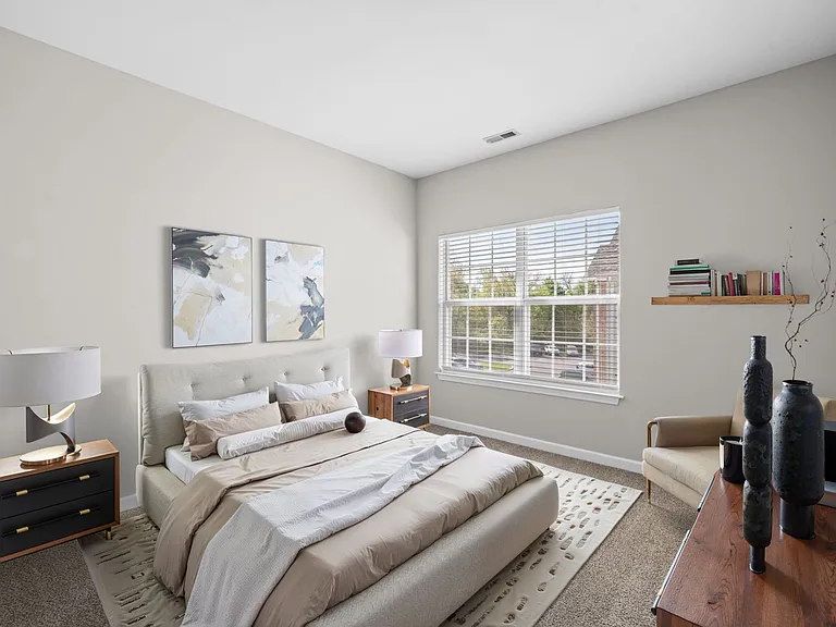 Tiedmann - 2 Bed / 2 Bath - 1,042 Sq.Ft.