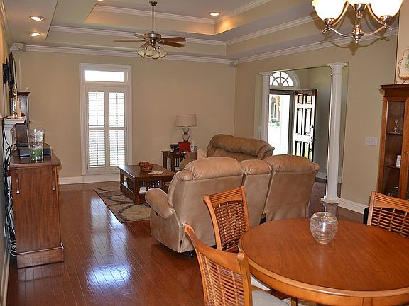 2nd image of 1760 Cairnbrook Dr