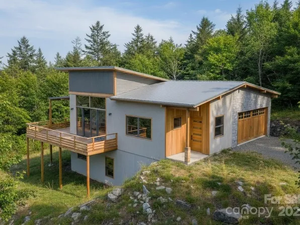 92 Senator Reynolds Rd, Asheville, NC 28804