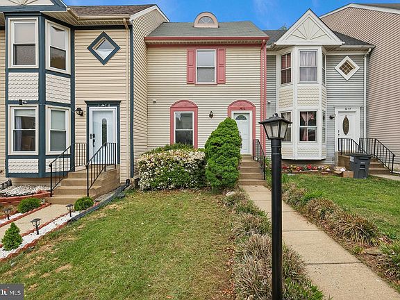 3rd image of 3476 Caledonia Cir