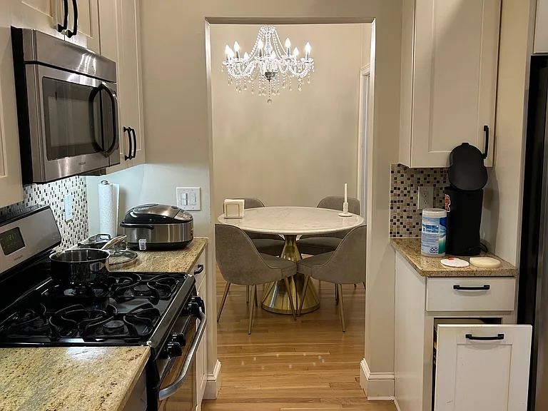 313 Tappan St #3 — Photo 31