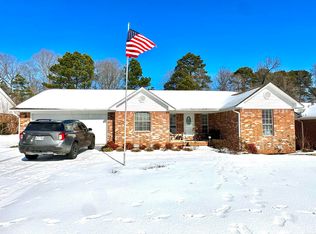 349 Regal Oaks Cir, White Hall, AR 71602