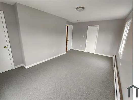 2 bed, 1100 sqft, $2,065 — Photo 3
