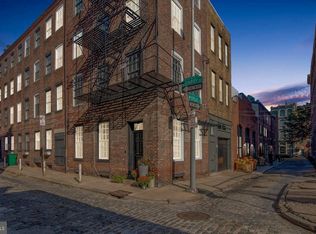 142 N Bread St APT 3, Philadelphia, PA 19106