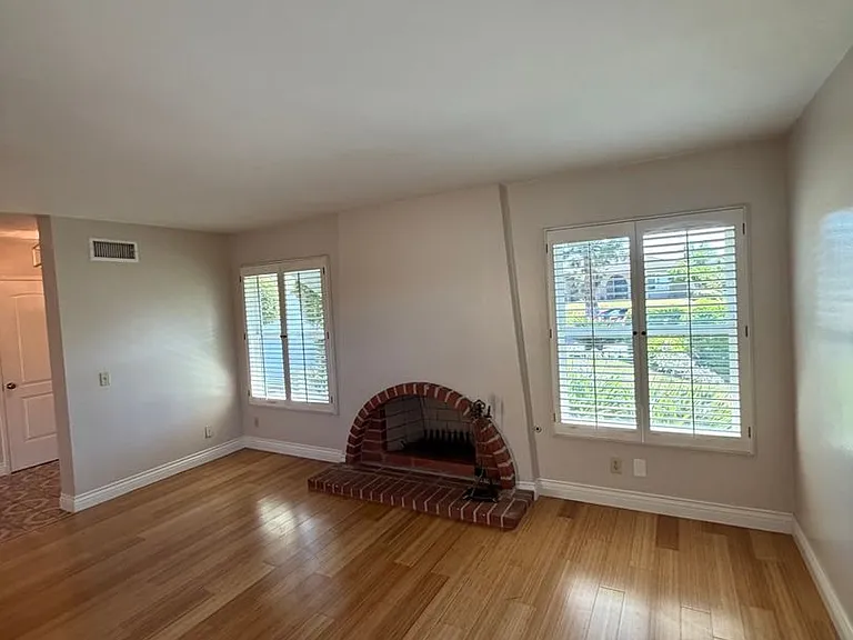 927 Redlen Ave — Photo 16