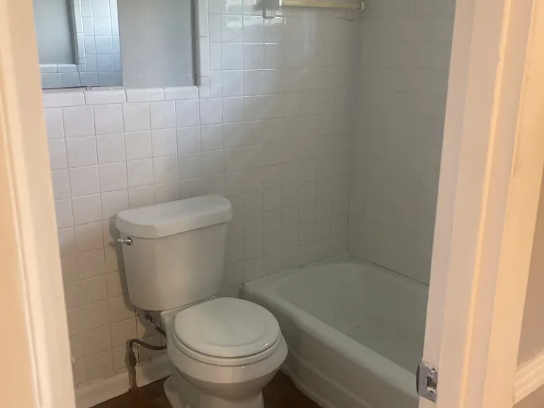 919 Minor St NE #5 — Photo 10