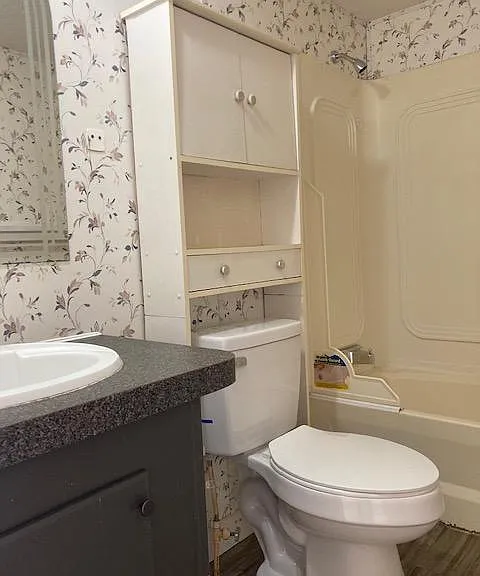9210 Barton Ave — Photo 5