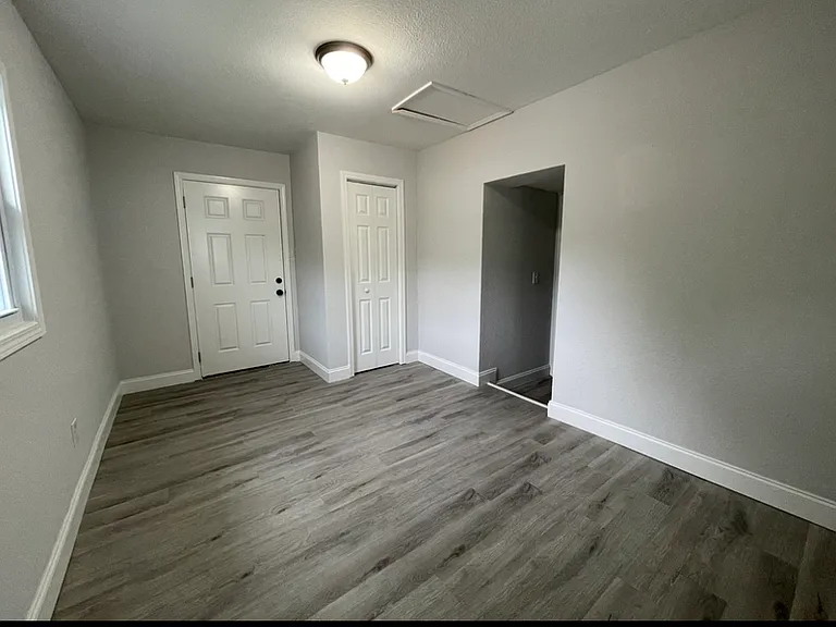 3106 Greenway Dr #2 — Photo 8