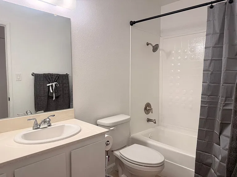2255 Cahuilla St #78 — Photo 6