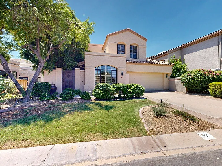 8100 E Camelback Rd #39 — Photo 2