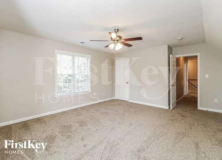 4300 Kirkstone Dr — Photo 9