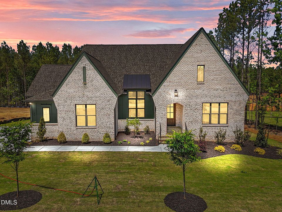 1st image of 35 Spanish Oak Dr