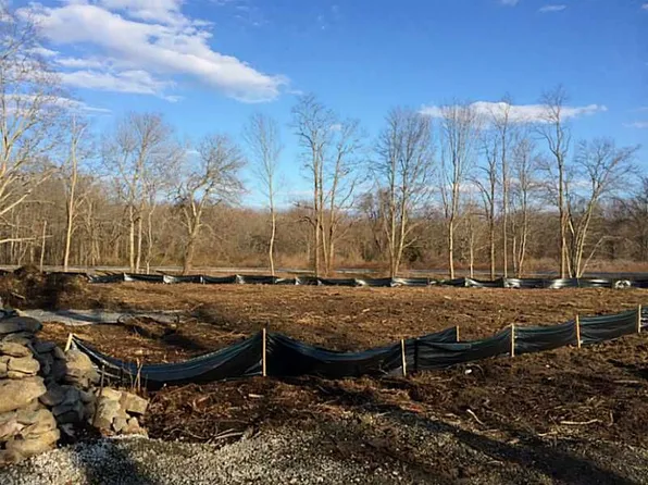 76 Griswold Ave, Bristol, RI 02809