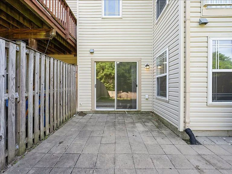 1004 Collindale Ave — Photo 42