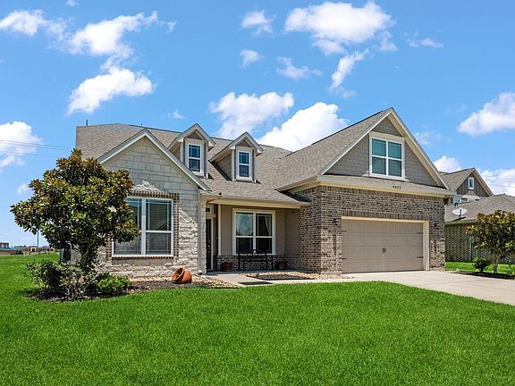 2nd image of 9823 Oaklawn Dr